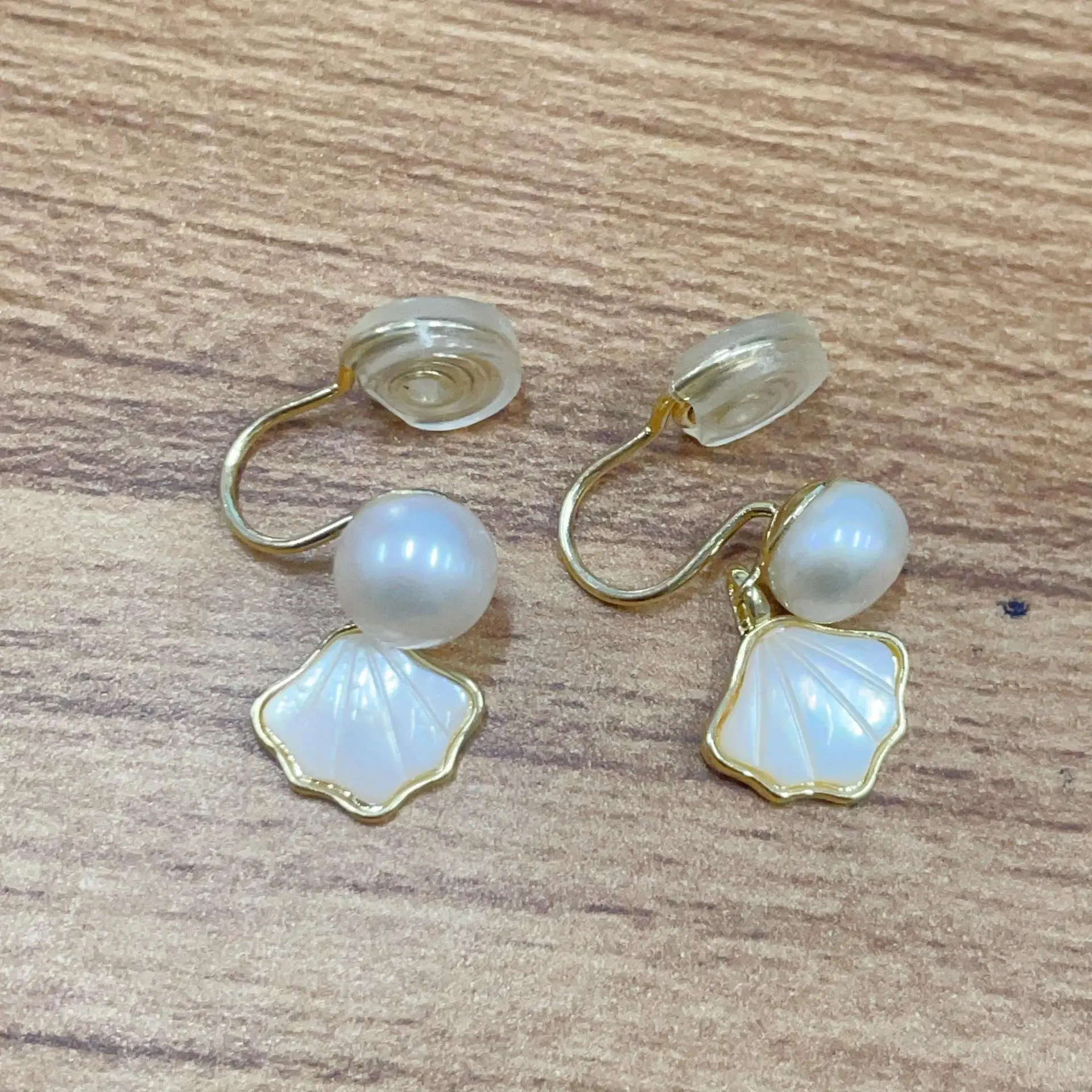 Natural Pearl Pearl Earrings Gold Plated - Image 2