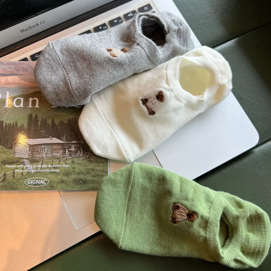 Embroidered Bear Socks Women's Korean-style Boat Socks Summer Non-slip-on-heel Set ins Cute Solid Color Cartoon Socks