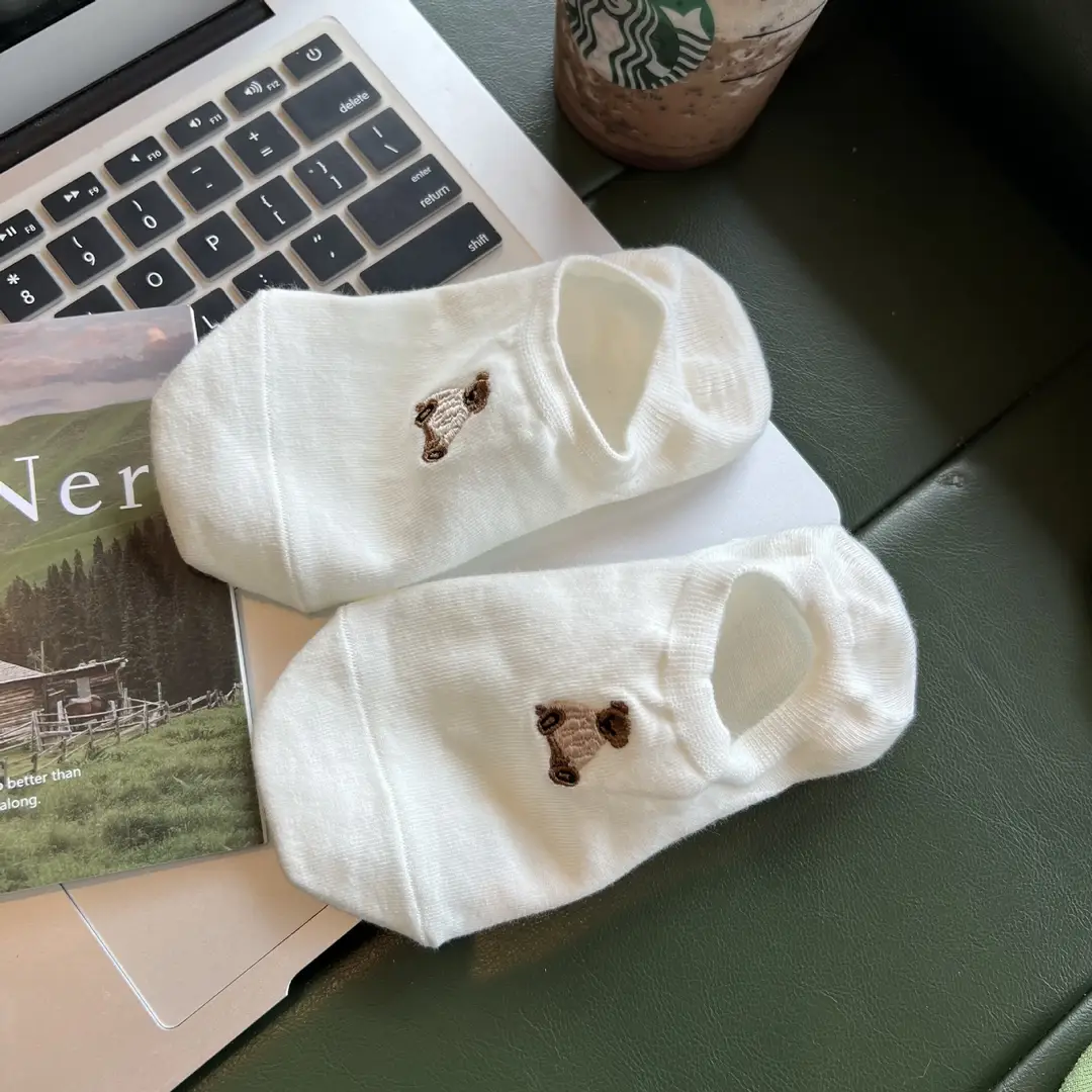 Embroidered Bear Socks Women's Korean-style Boat Socks Summer Non-slip-on-heel Set ins Cute Solid Color Cartoon Socks