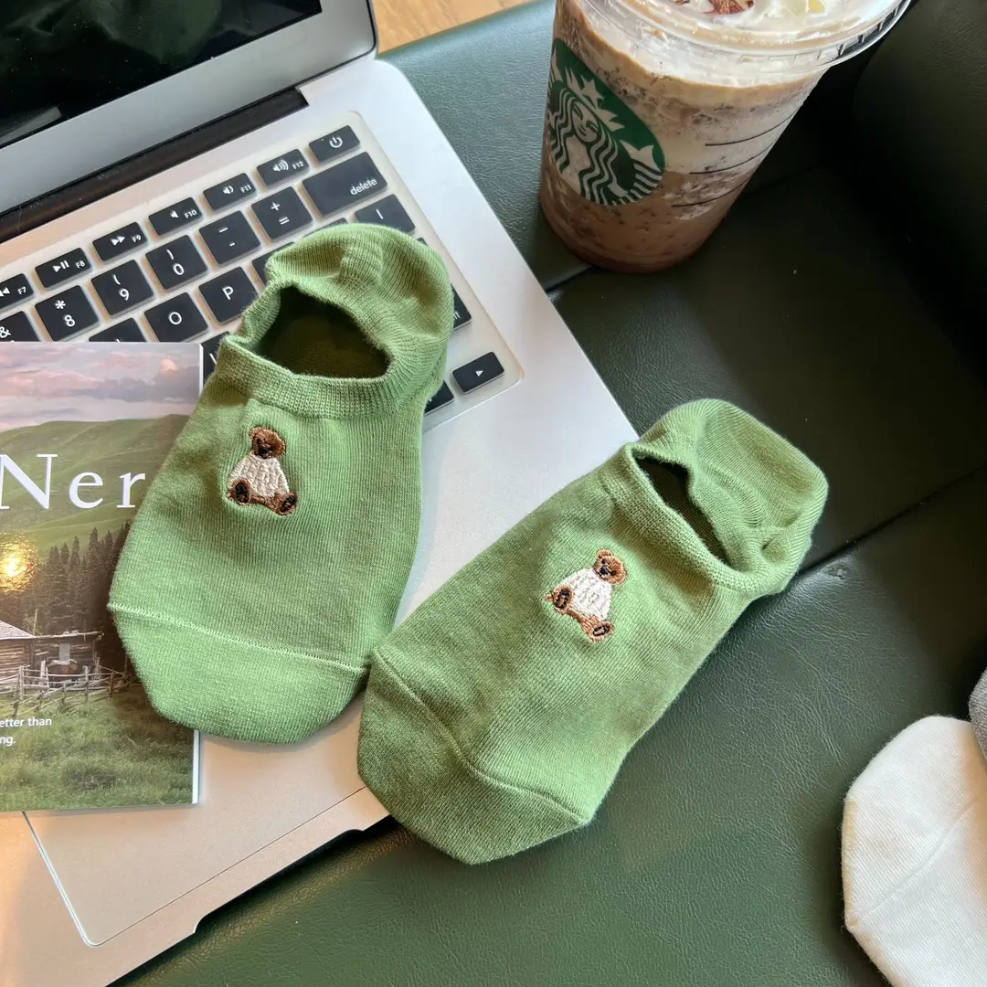 Embroidered Bear Socks Women's Korean-style Boat Socks Summer Non-slip-on-heel Set ins Cute Solid Color Cartoon Socks
