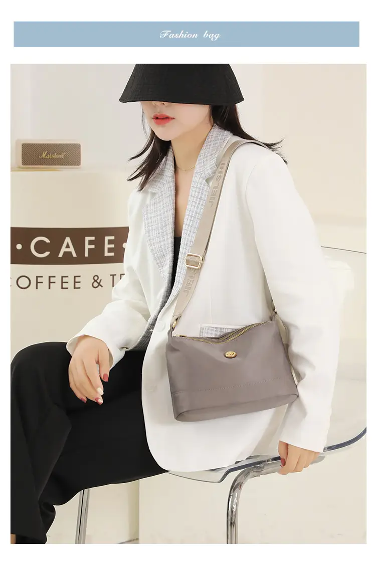 New Women's Nylon Shoulder Bag Crossbody Large Capacity — feature 10