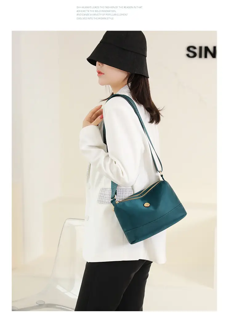 New Women's Nylon Shoulder Bag Crossbody Large Capacity — feature 12