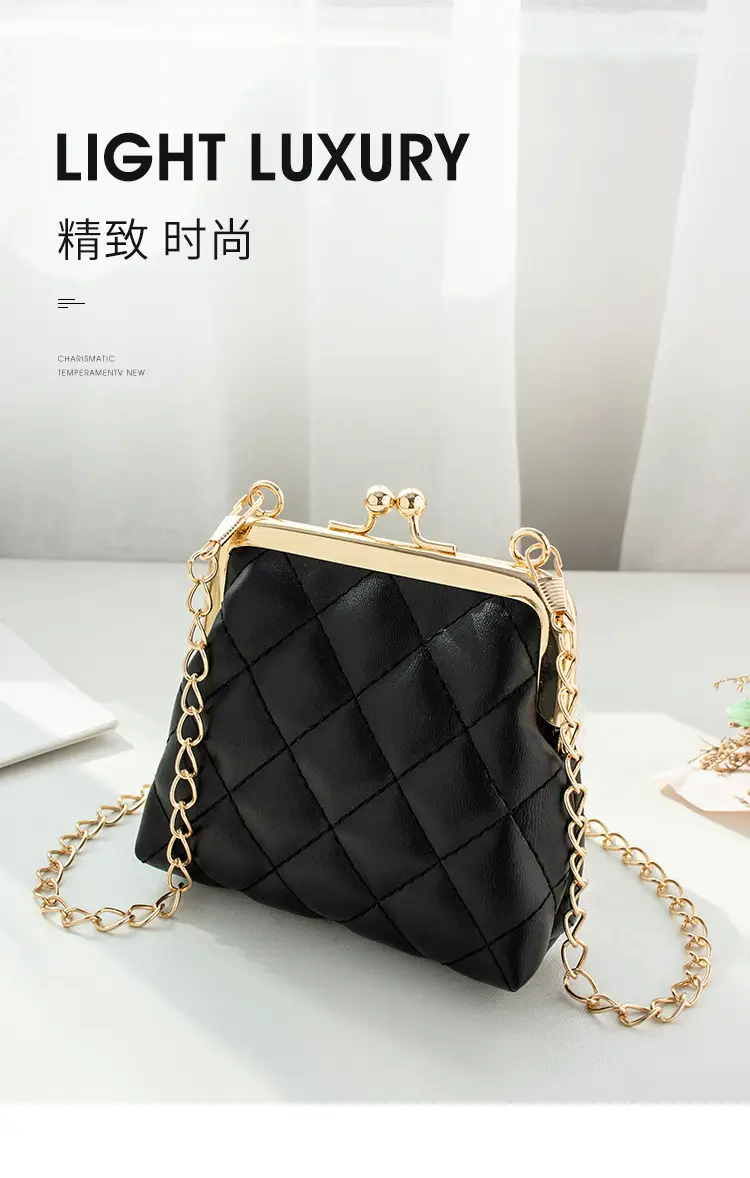 Black Diamond Lattice Chain Shoulder Clip Mini Bag — feature 1