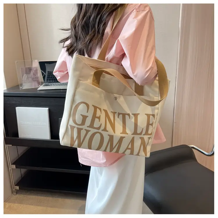Gentle Woman Canvas Shoulder Bag Large 2023 — feature 22