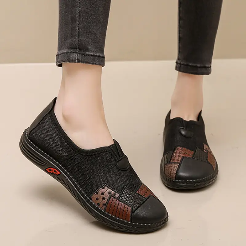 2026 Spring New Style Old Beijing Cloth Shoes for Middle-Aged and Elderly Women, Casual Slip-On Breathable Non-Slip Mom Shoes - Image 2