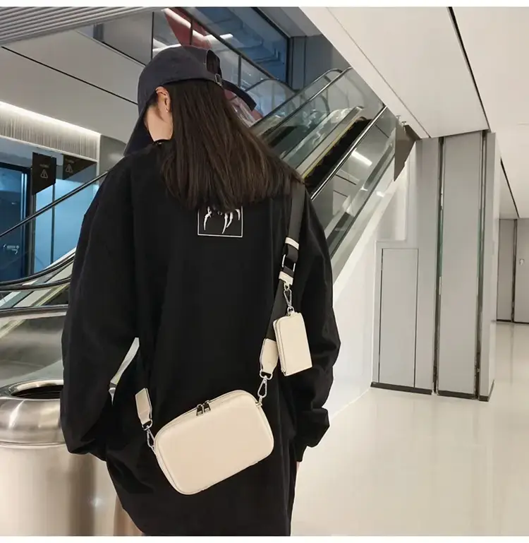 Men's Black Crossbody Bag 2022 Korean Style — feature 19