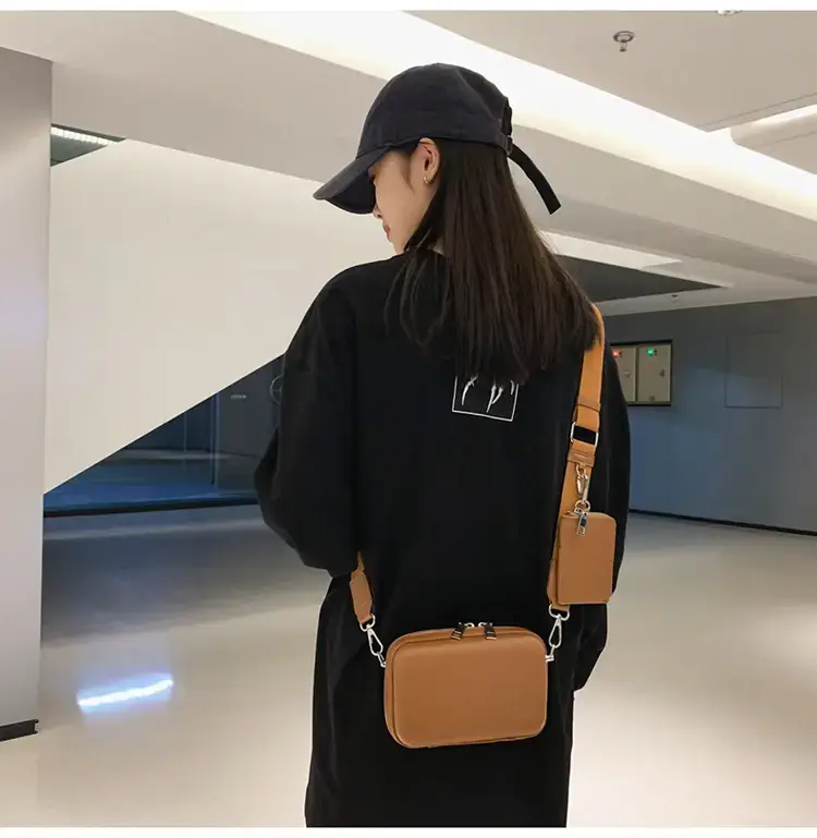 Men's Black Crossbody Bag 2022 Korean Style — feature 23