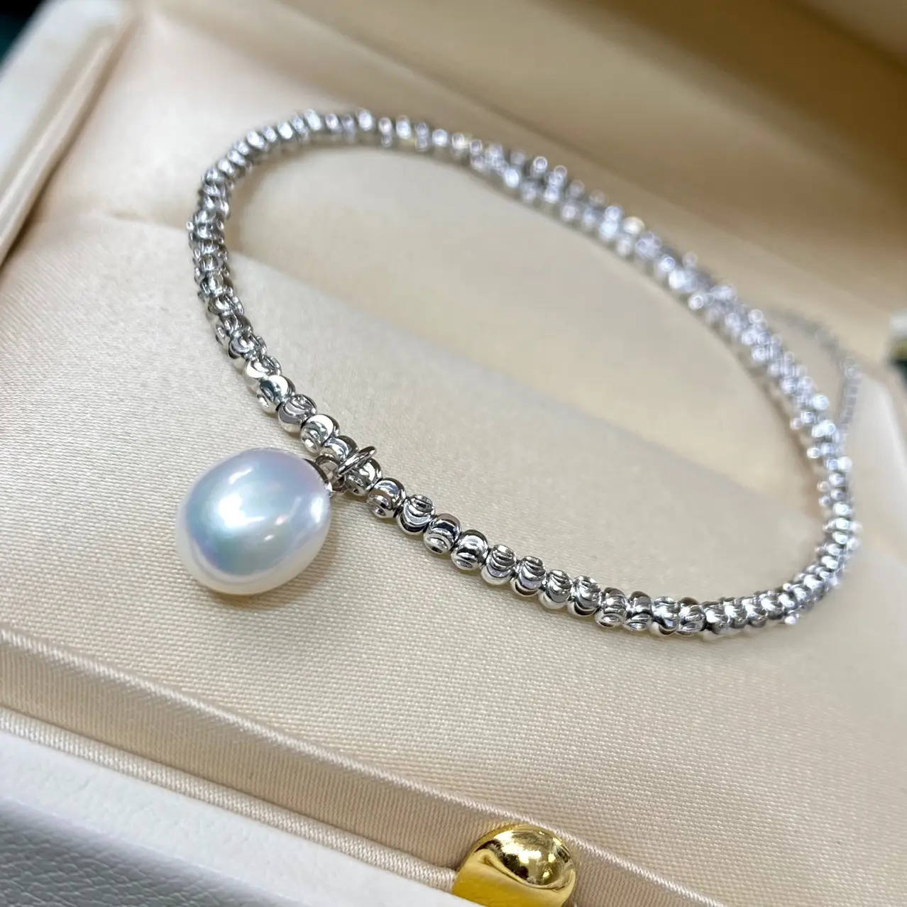 New Natural Pearl Bracelet for Women Elegant Luxury Design - Image 4