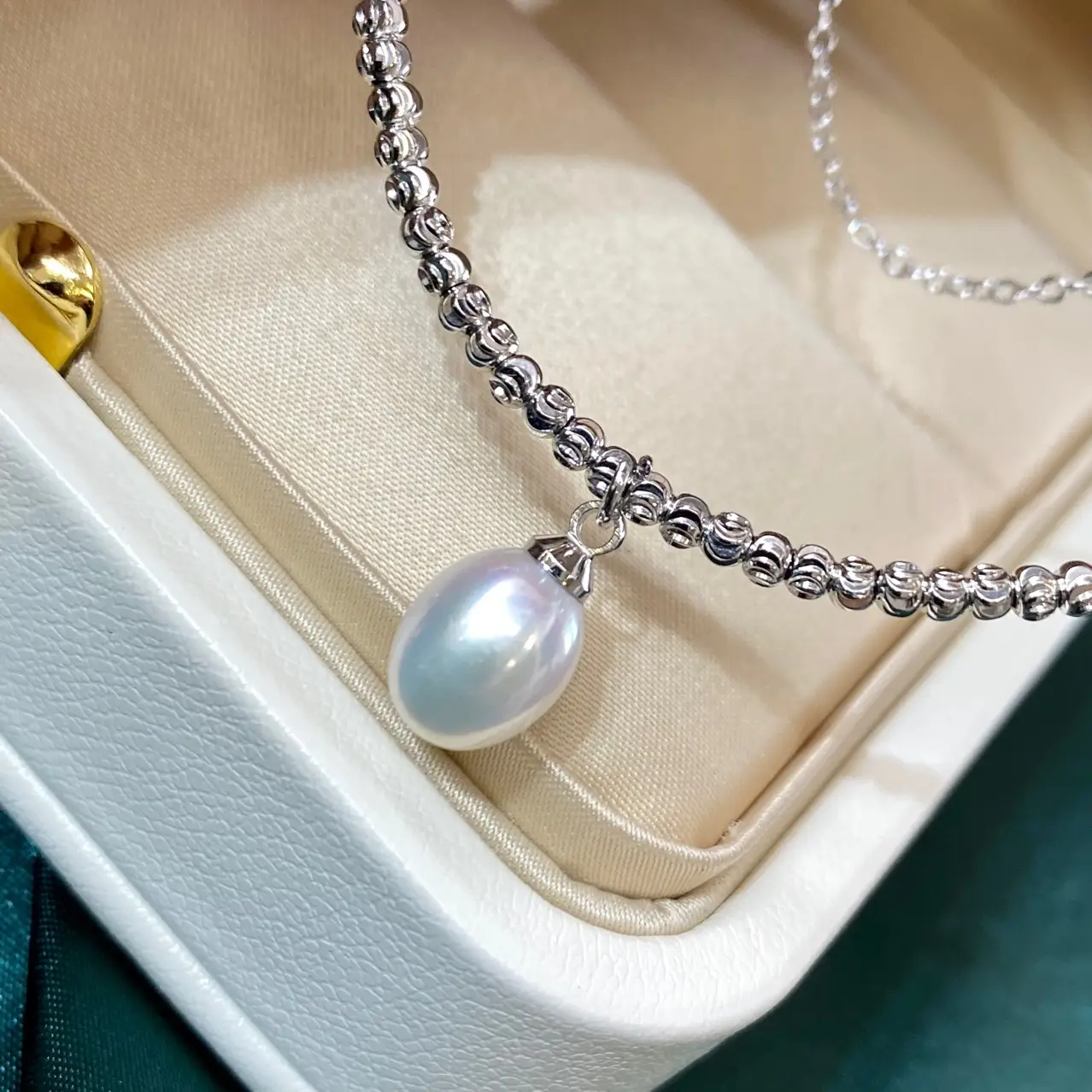 New Natural Pearl Bracelet for Women Elegant Luxury Design - Image 5
