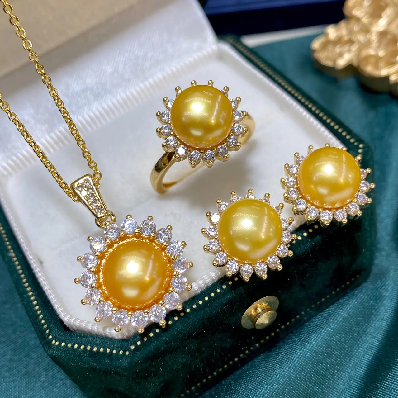 Freshwater Pearl Set Women's 3-Piece Sterling Silver Earrings Ring Pendant - Image 4