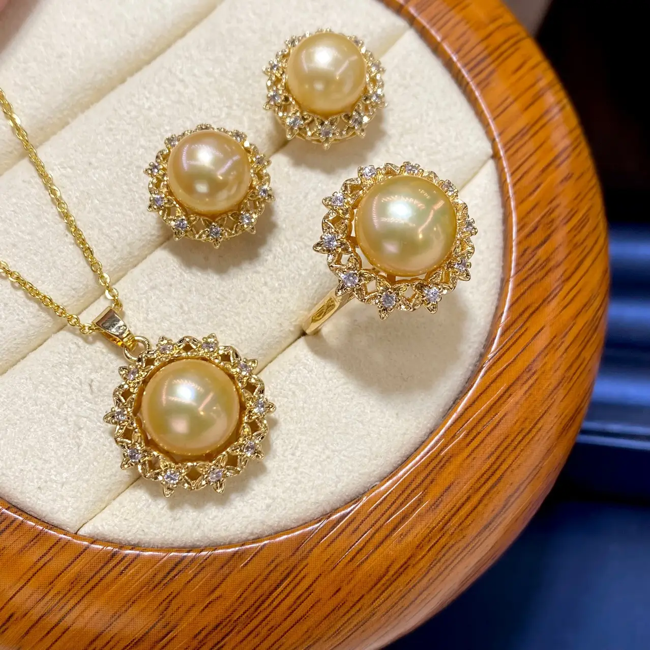 Freshwater Pearl Jewelry Set Gold Plated 3-Piece Set