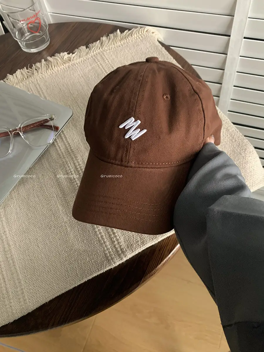 Lu Xi Embroidered Women's Brown Cap - Image 3