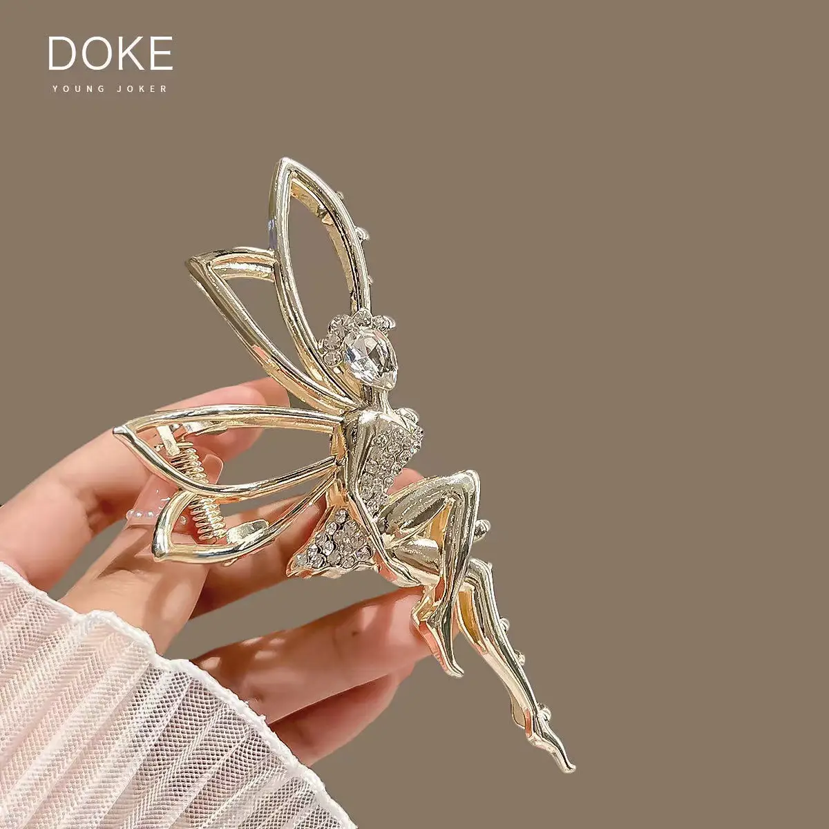 Silver Princess Hair Clip for Women — feature 4
