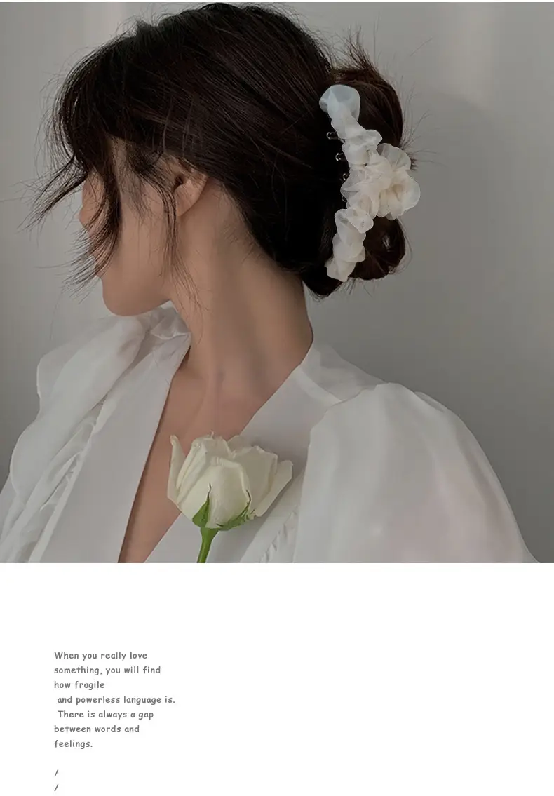 Feminine White Mesh Hair Clip for Women — feature 5