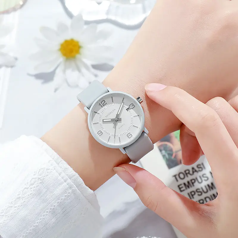 Green Silicone Student Watch with Waterproof Design — feature 2