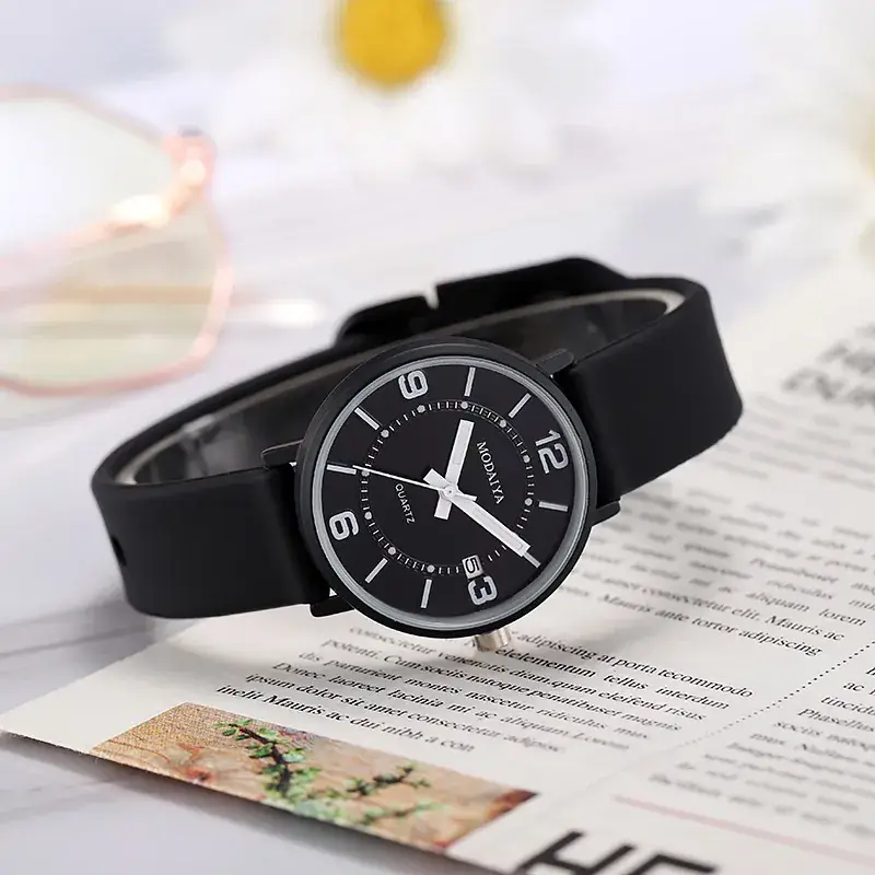 Green Silicone Student Watch with Waterproof Design - Image 2