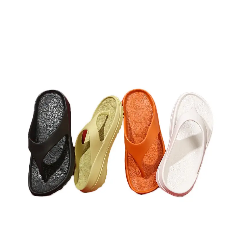 White Thick-Soled Flip Flops for Summer Comfort