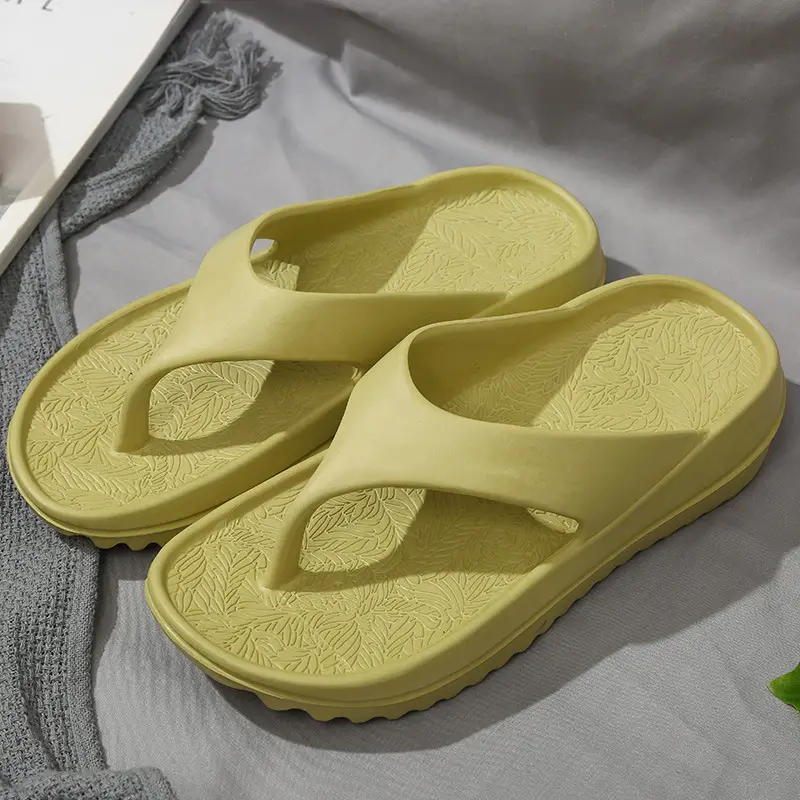White Thick-Soled Flip Flops for Summer Comfort