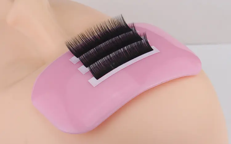 Silicone Eyelash Spacer Tool Pink Flat Base — feature 8
