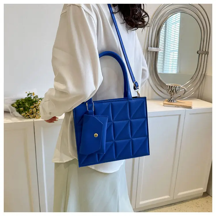 Green Quilted Women's Shoulder Messenger Bag — feature 12