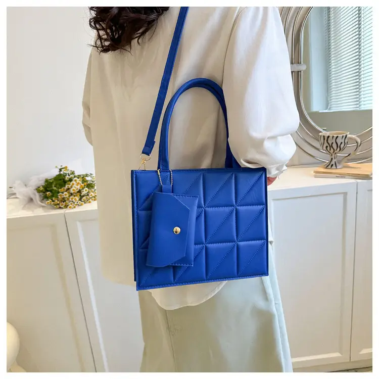 Green Quilted Women's Shoulder Messenger Bag — feature 13