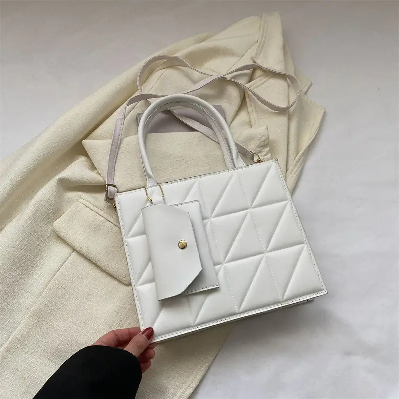 Green Quilted Women's Shoulder Messenger Bag - Image 2