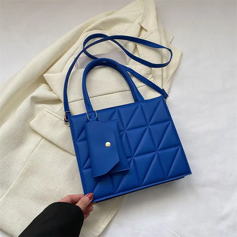 Green Quilted Women's Shoulder Messenger Bag - Image 4