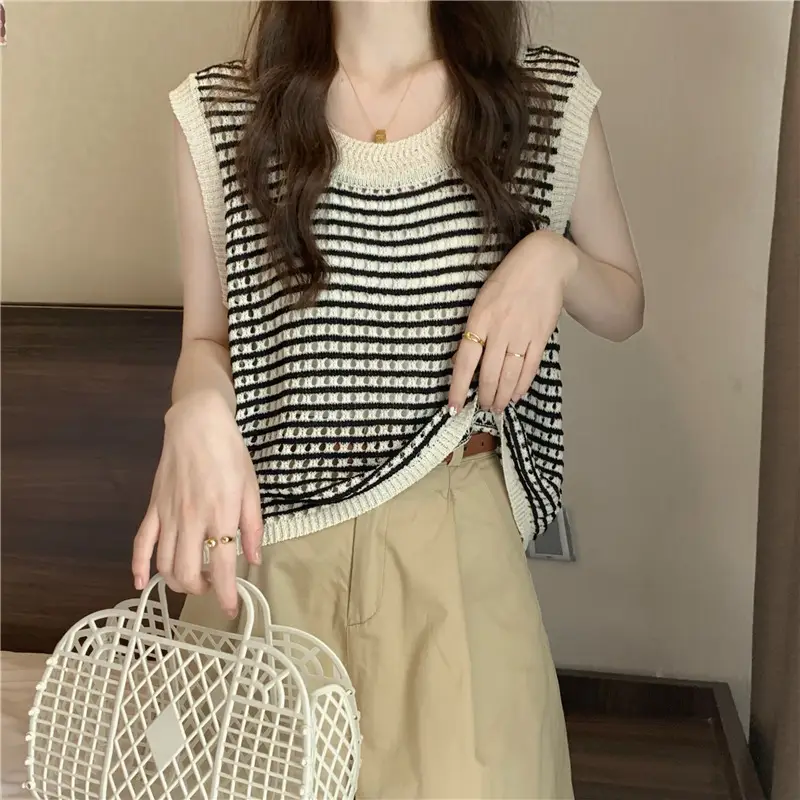 2025 Striped Hollow Knit Vest for Women — feature 6