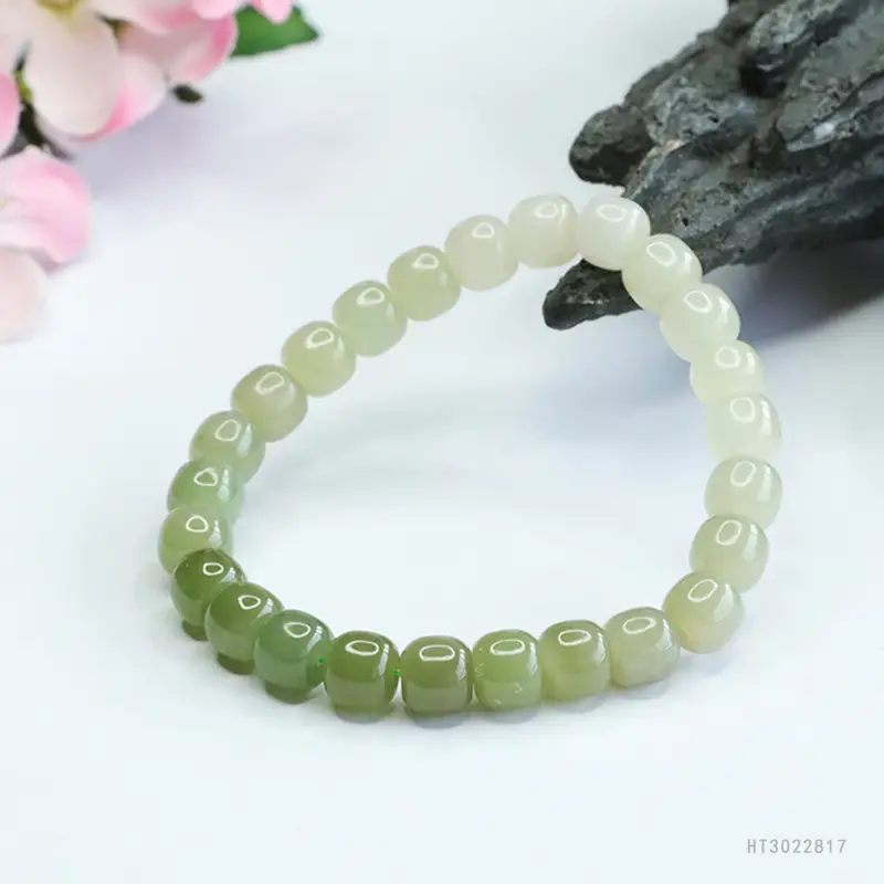 Guan Yu Jade Bracelet Clear Water Gradient Color — feature 10