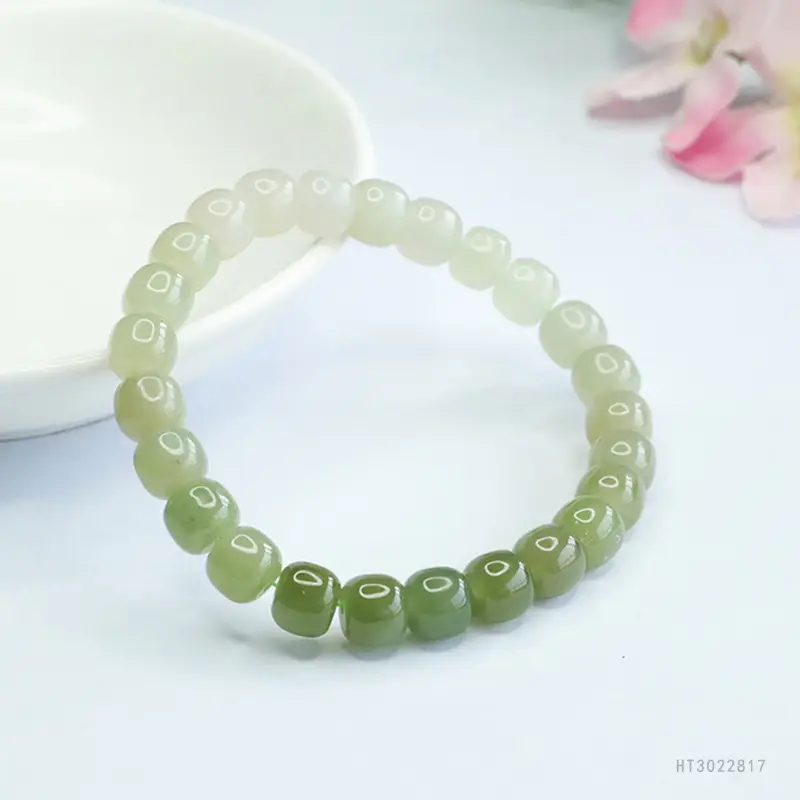 Guan Yu Jade Bracelet Clear Water Gradient Color — feature 9