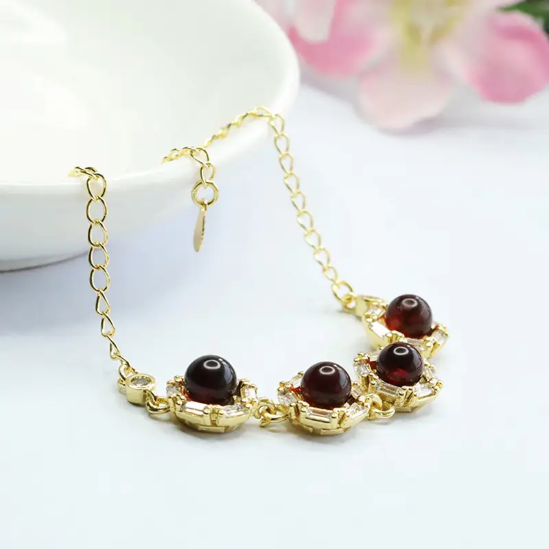 Guan Yu Natural Amber Bracelet Gold Chain for Women - Image 5