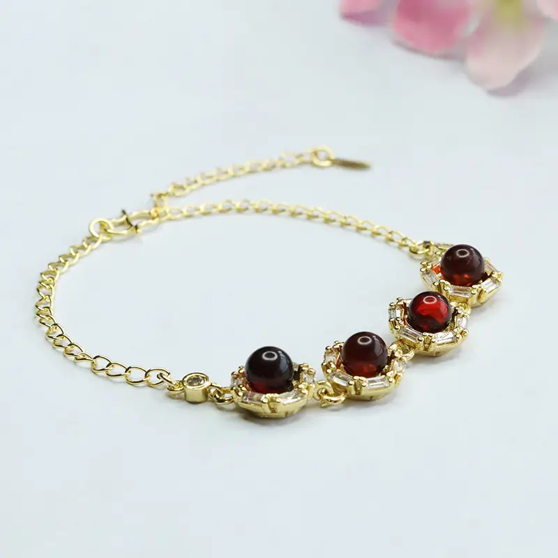 Guan Yu Natural Amber Bracelet Gold Chain for Women — feature 5