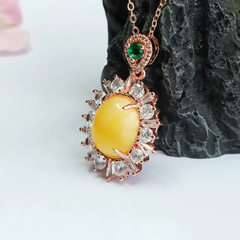 Guan Yu Yellow Amber Necklace with Crystal Set