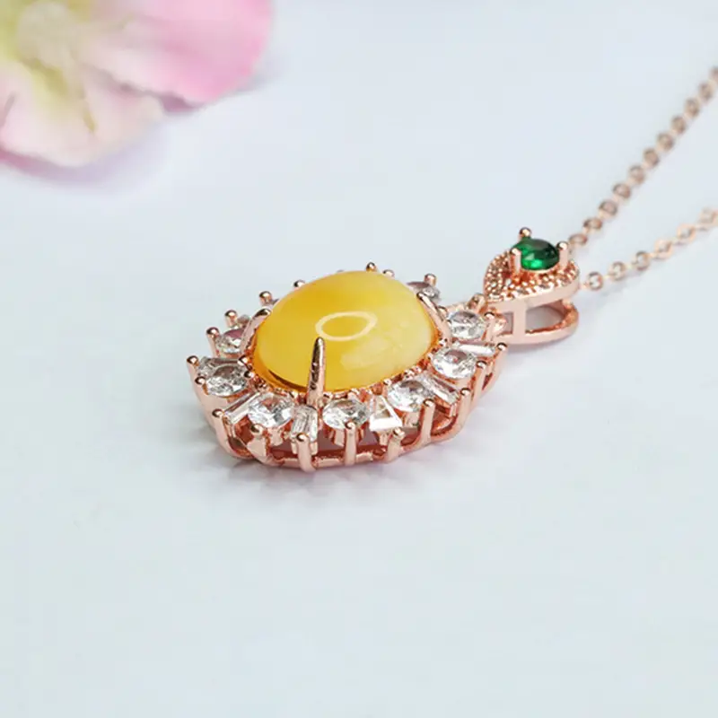 Guan Yu Yellow Amber Necklace with Crystal Set