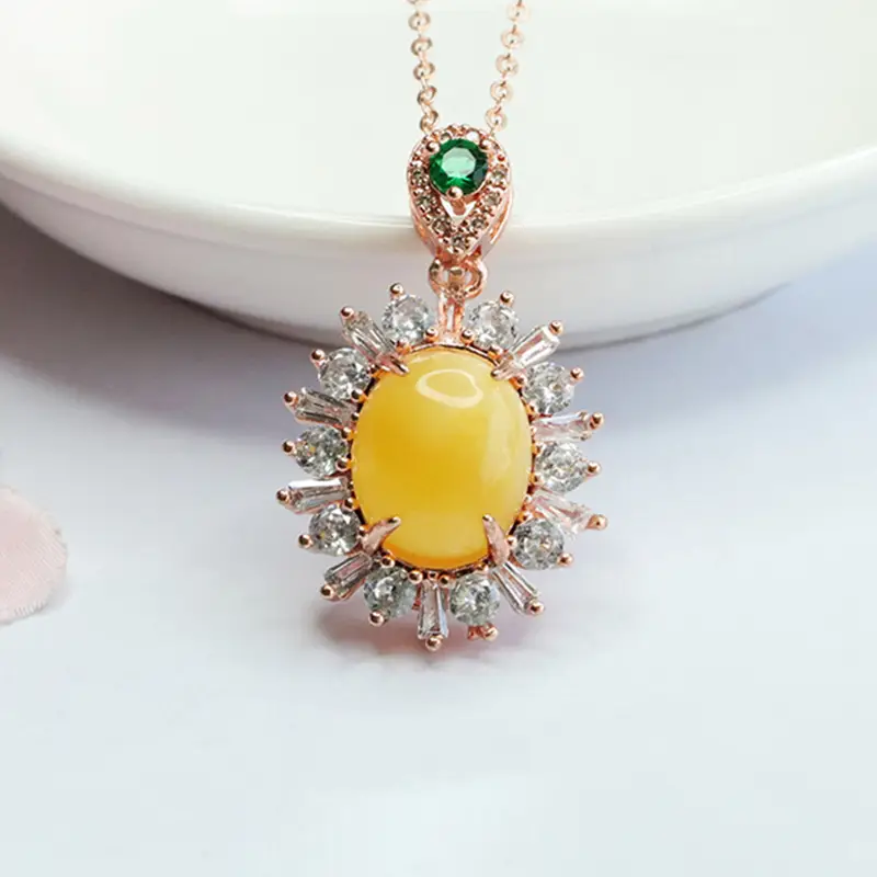 Guan Yu Yellow Amber Necklace with Crystal Set — feature 4