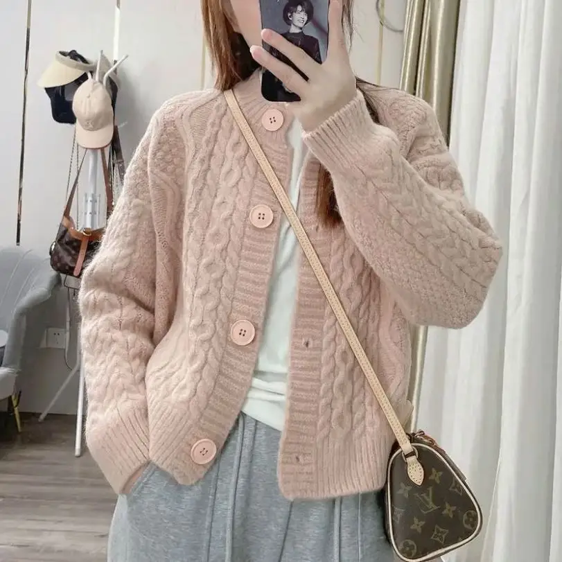 2025 Green Twist Knitted Cardigan Women — feature 29