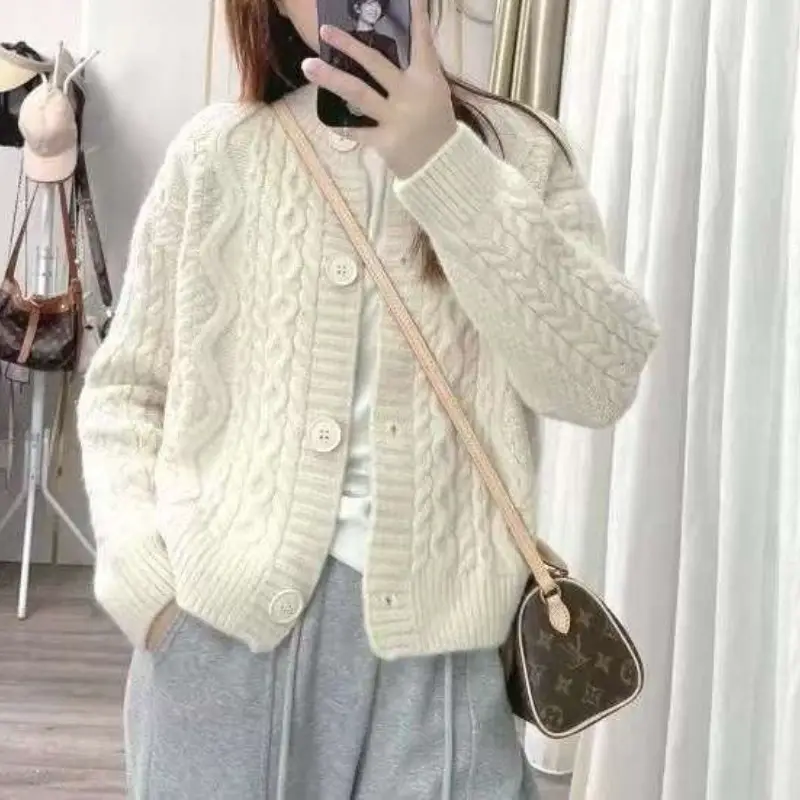 2025 Green Twist Knitted Cardigan Women - Image 3