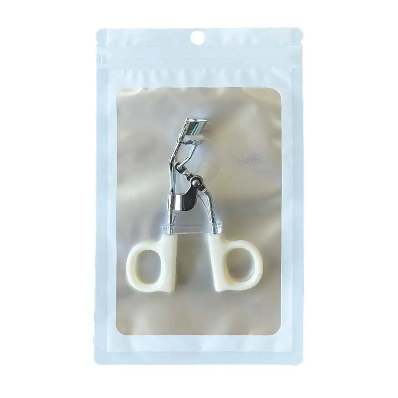 Eyelash Curler with Pink Handles for Natural Curl - Image 8