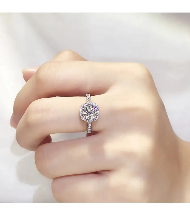 Clearance D Mosan Diamond Ring for Women — feature 10