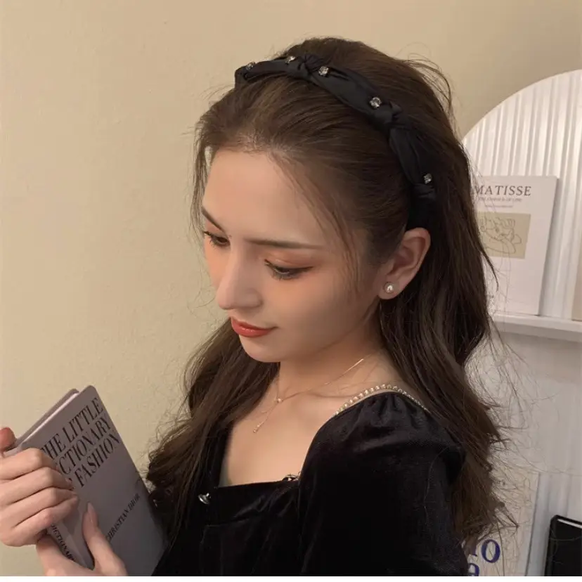 Summer Knotted Hairband for Women with High Skull Top Design