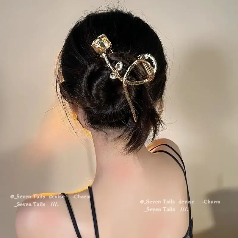 Oversized 3D Metal Hairpin Clip Shark Design - Image 17