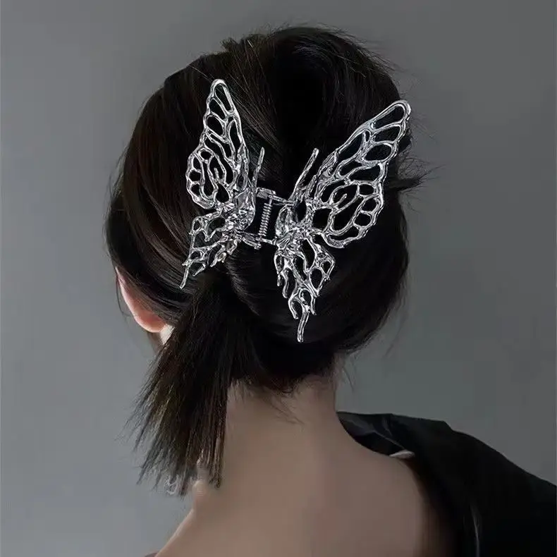 Oversized 3D Metal Hairpin Clip Shark Design - Image 23