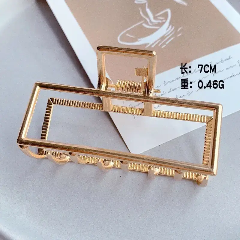 Oversized 3D Metal Hairpin Clip Shark Design - Image 28