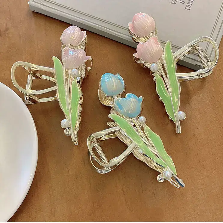 Oversized 3D Metal Hairpin Clip Shark Design - Image 42
