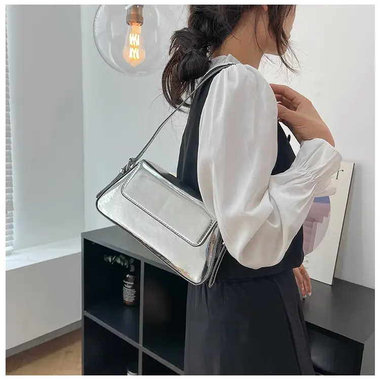 Silver Metallic Messenger Bag for Women Spring Summer 2023 — feature 15