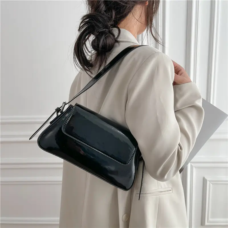 Silver Metallic Messenger Bag for Women Spring Summer 2023 - Image 2