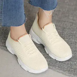 Women Korean Style Breathable Flyknit Sports Shoes Black White — feature 9