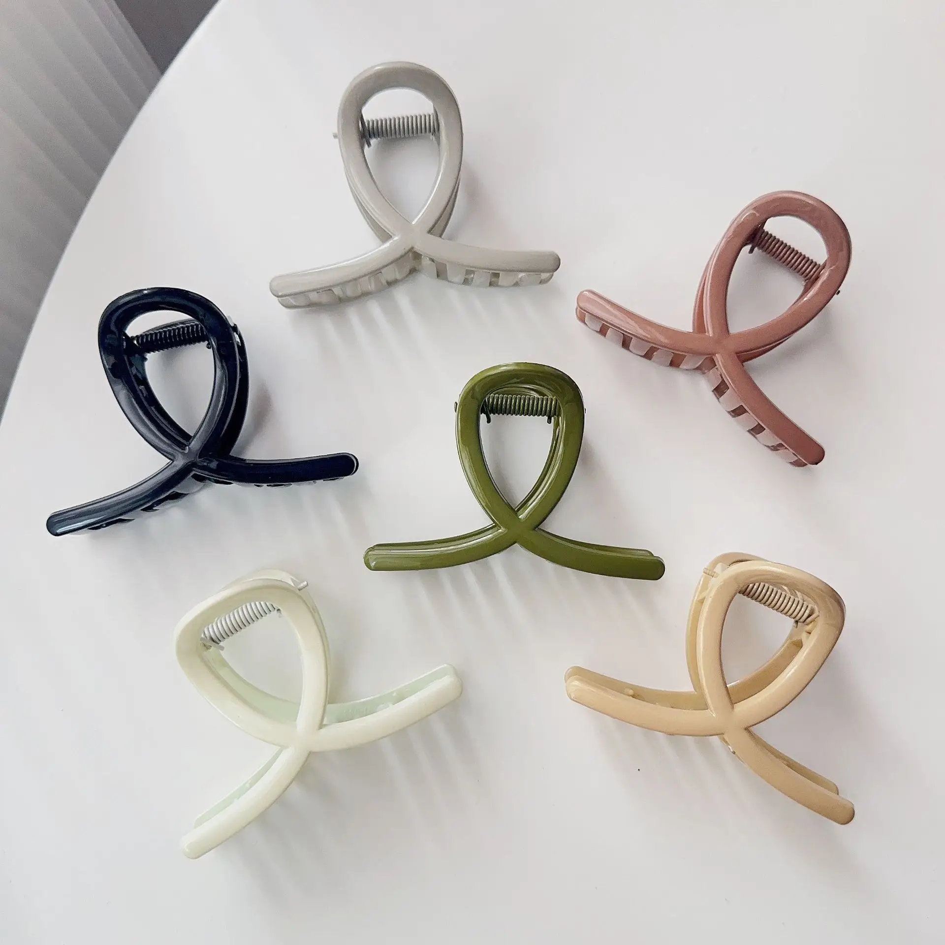 Korean Style Hair Clip Green Advanced Acrylic — feature 2