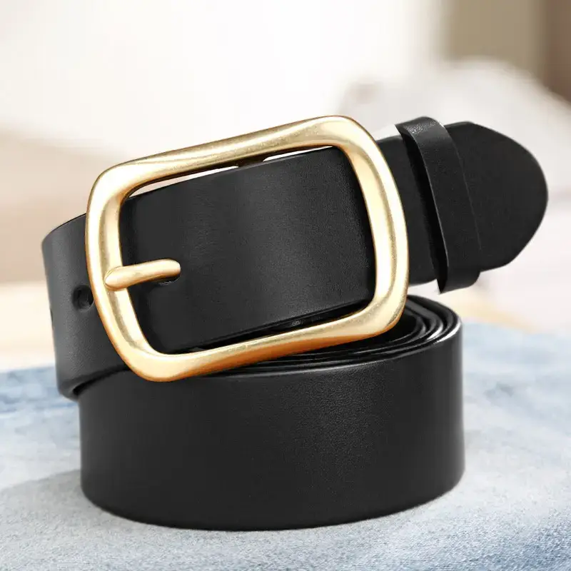Needle 025 black with gold buckle