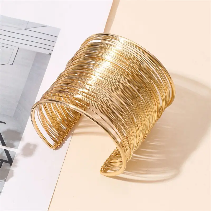 Personalized Metal Wire Open Bracelet with an Exaggerated High-End Feel, Wire-Wrapped Bracelet for Women, Direct Sales from the Manufacturer, Metal Open Bracelet
